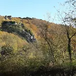 Les Gabelous - D'hotes Avec Petit-dejeuner A Viroinval 3*