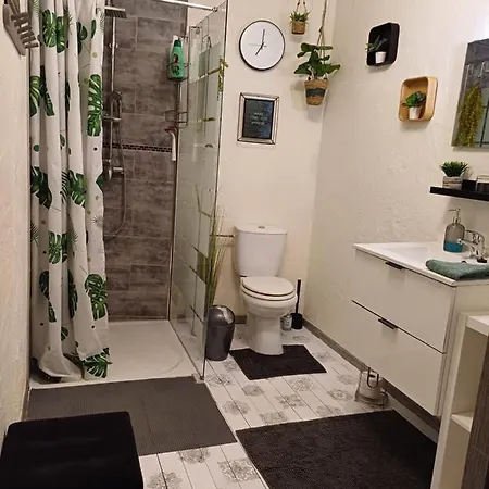 Les Gabelous - D'hotes Avec Petit-dejeuner A Viroinval 3*